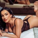 amateur-webcam-modeling-success-with-sashariva