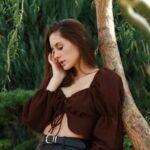 aprilmees-amateur-webcam-model-adventures