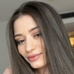 from-amateur-to-webcam-model-evajanes-journey-1