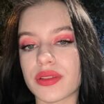 from-amateur-to-webcam-model-melissaruds-journey