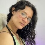 from-amateur-to-webcam-model-my-journey-to-serenedells