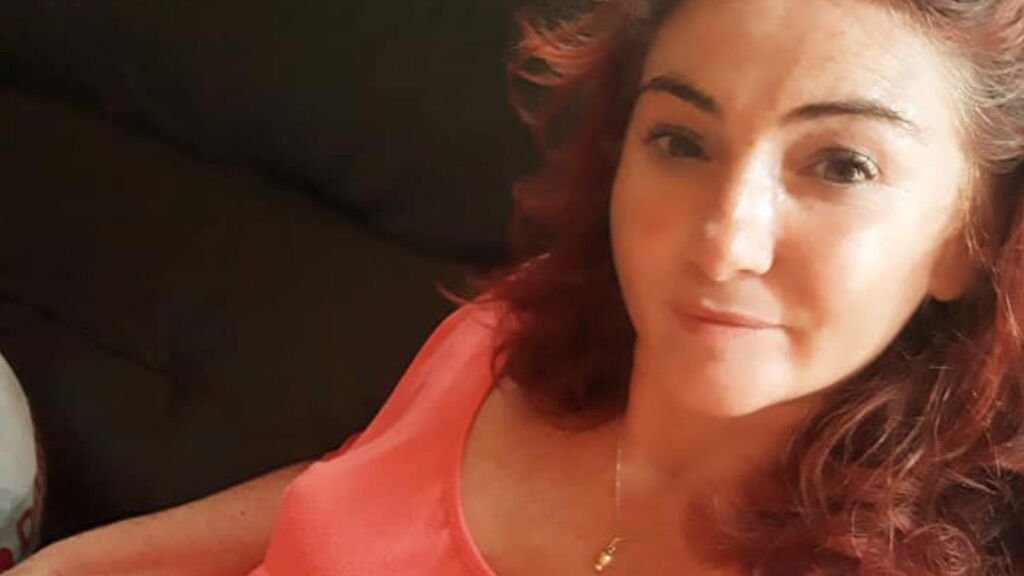 from-amateur-to-webcam-model-my-journey-with-ginadale-1