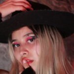 From Amateur to Webcam Model: My Journey with KleoVoss