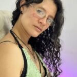 from-amateur-to-webcam-model-my-journey-with-serene-phillips