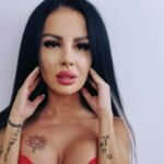 From Amateur to Webcam Model: My Journey with VanessaKyle