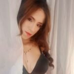 from-amateur-to-webcam-model-naomisalows-journey