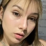 from-amateur-to-webcam-model-nicolmansons-journey-1