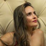 From Amateur to Webcam Model: Nini Cooper’s Journey