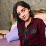 From Amateur to Webcam Model: Rachel Welch’s Journey