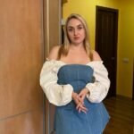 From Amateur to Webcam Model: RinaWest’s Journey