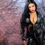 From Amateur to Webcam Model: SadieTuran’s Journey