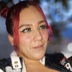 from-amateur-to-webcam-model-saramollers-journey-1