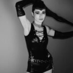 from-amateur-to-webcam-model-the-rise-of-anatamunet-1