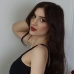 From Amateur to Webcam Model: The Rise of DianaRosy
