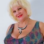from-amateur-to-webcam-model-the-rise-of-xblondebomb