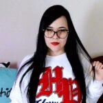from-amateur-to-webcam-model-the-satoakemi-story-1