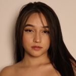 From Amateur to Webcam Model: Valentina Clarke’s Journey