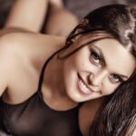 from-amateur-to-webcam-star-penelopahills-journey-1