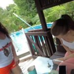 Hooters Pants-Peeing Incident Goes Viral