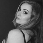 leahsympathetic-your-cozy-cam-confidante