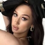 leilayildiz-beyond-the-screens-glow