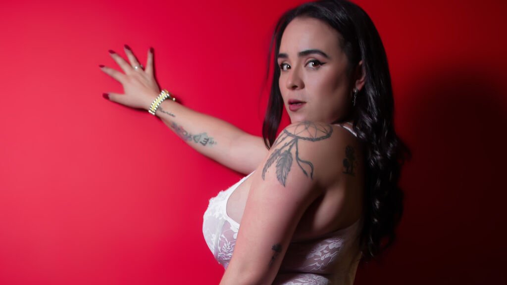 sophiemezas-amateur-webcam-model-adventures