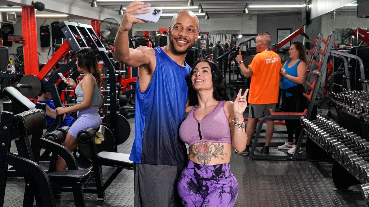 sweat-smiles-surprises-with-dwayne-foxxx