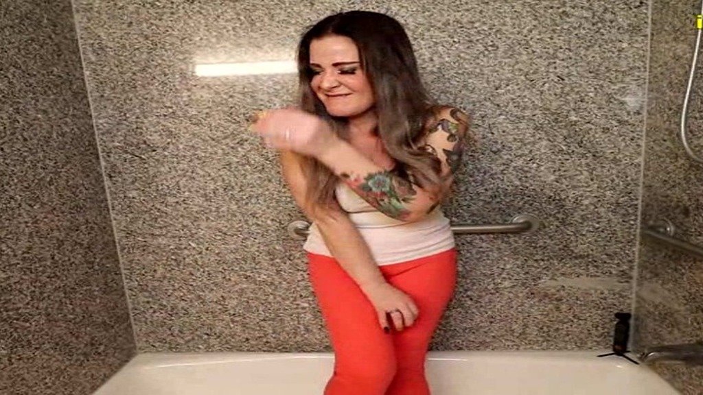 the-unfortunate-orange-bathtub-incident