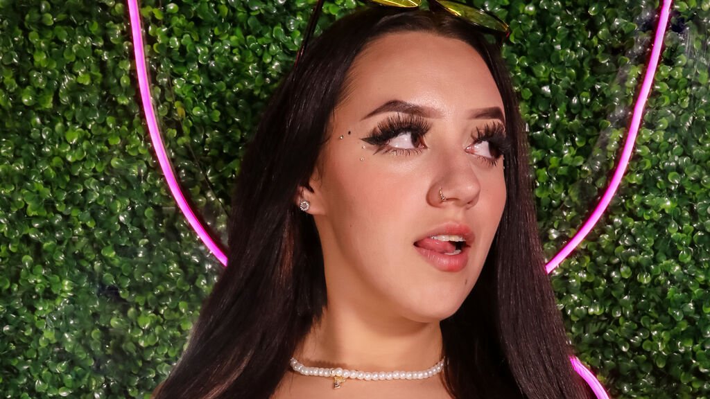 AbbyNguyen's Amateur Webcam Model Adventures AbbyNguyen’s Amateur Webcam Model Adventures