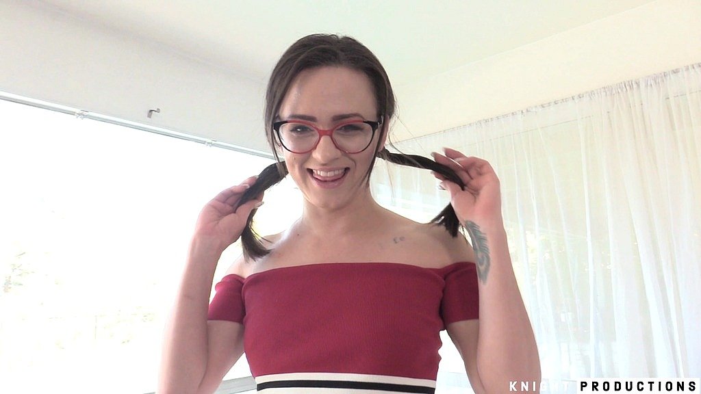 Alex More's Glasses Get a Big Surprise