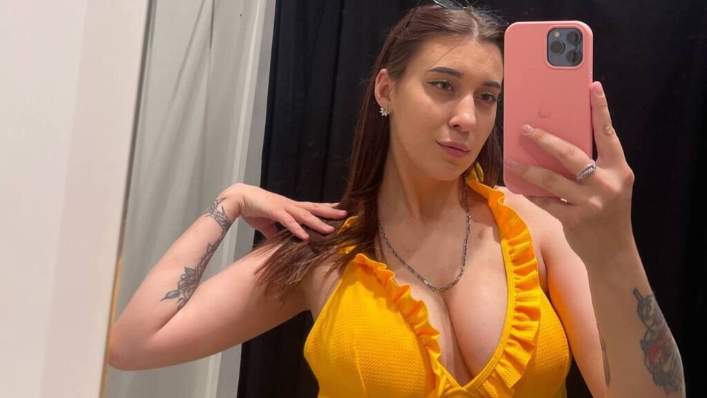 Alice Wylkins’ Amateur Webcam Model Adventures