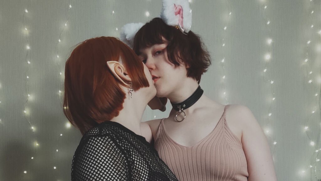 AliceAndEffy's Amateur Webcam Model Adventures AliceAndEffy’s Amateur Webcam Model Adventures