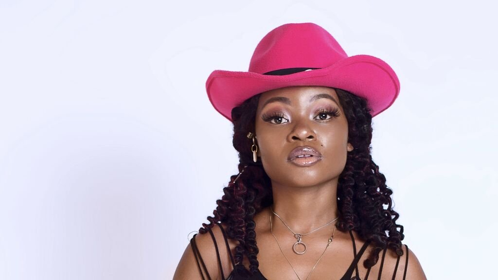 amaamivies pixelated playground