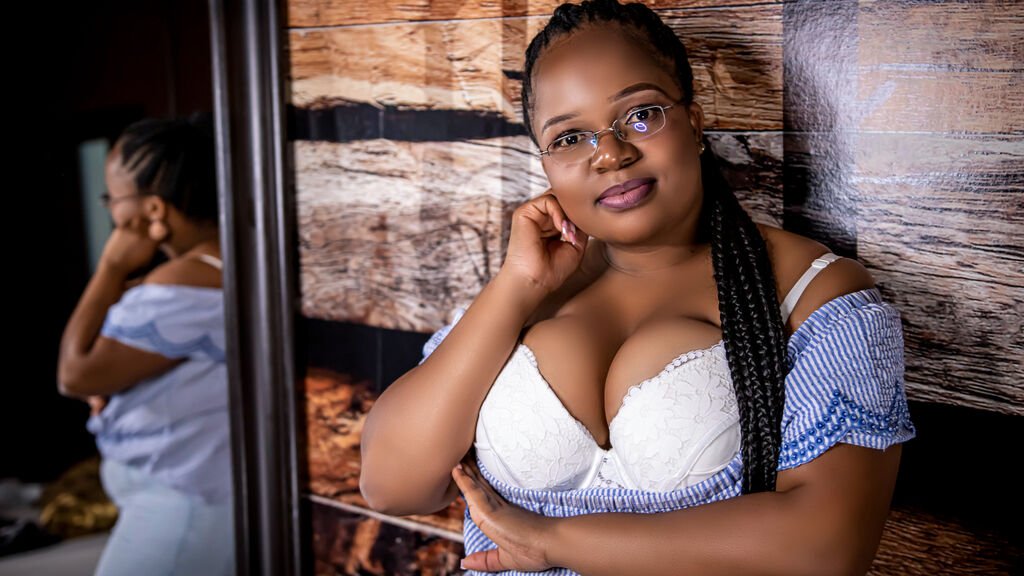 amarablacks amateur webcam model shares her unique perspective