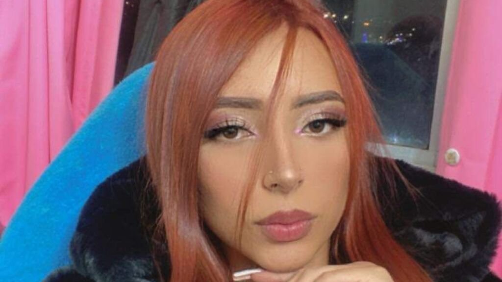 Amateur Webcam Model AbbyVannesa Shares Her Passionate Performances Amateur Webcam Model AbbyVannesa Shares Her Passionate Performances