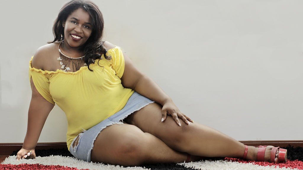 amateur webcam model angelabennet shares her passion for live streaming