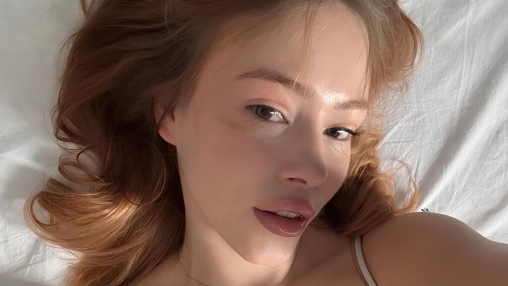 Amateur Webcam Model AnnyLanne Shares Her Unique Perspective Amateur Webcam Model AnnyLanne Shares Her Unique Perspective