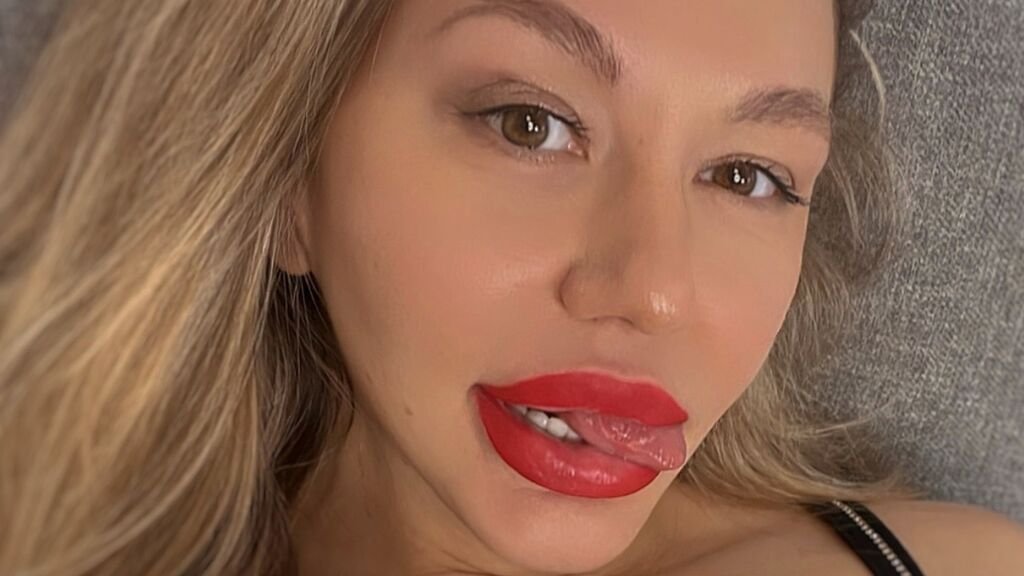 Amateur Webcam Model Anya Boyard Shares Her Unique Perspective Amateur Webcam Model Anya Boyard Shares Her Unique Perspective