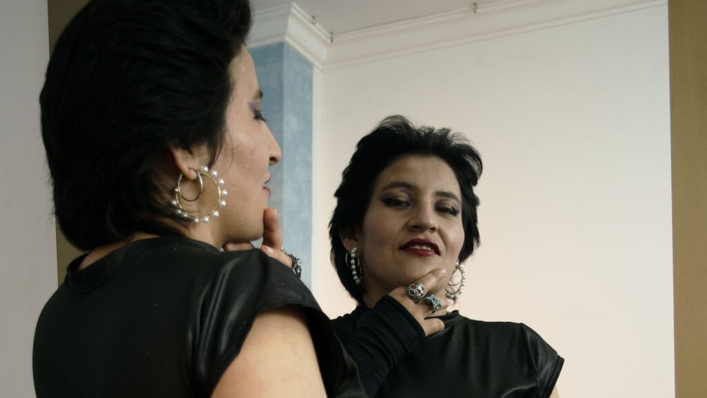 Amateur Webcam Model AriadnaLeone Shares Her Unique Talents Amateur Webcam Model AriadnaLeone Shares Her Unique Talents