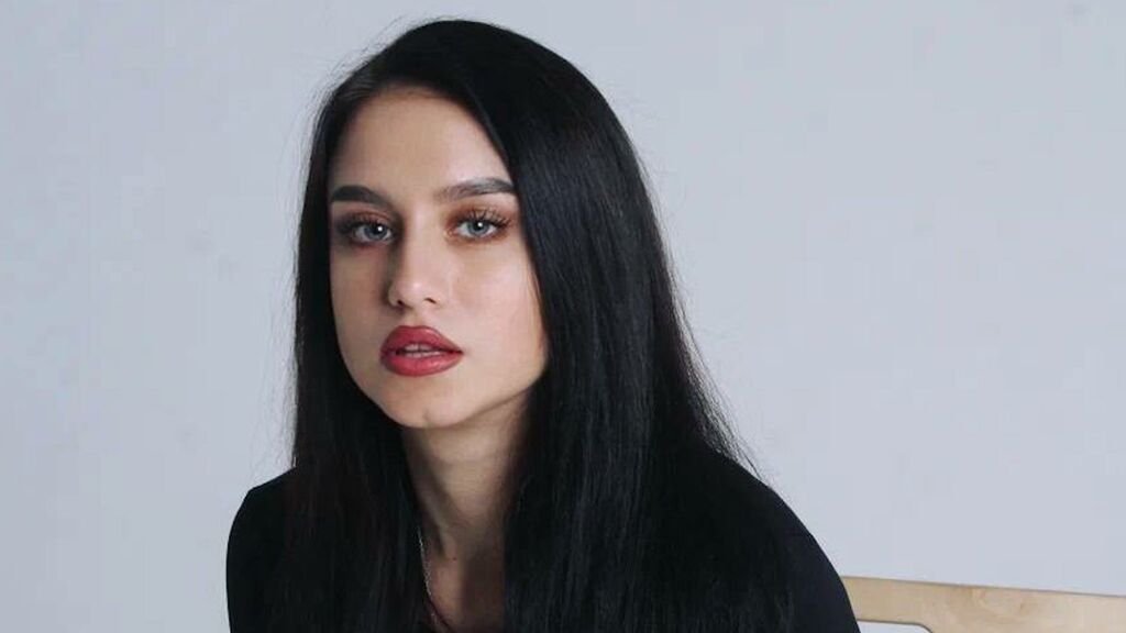 Amateur Webcam Model Ashley Vorinis Shares Her Unique Perspective Amateur Webcam Model Ashley Vorinis Shares Her Unique Perspective