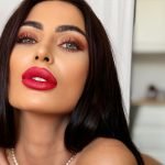 amateur webcam model avacataleya shares her passionate performances