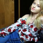 amateur webcam model beautycindy shines online