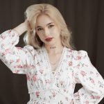 amateur webcam model bettyblace shines in her own unique way