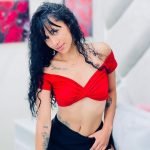 amateur webcam model cataleyamoren shares her passion