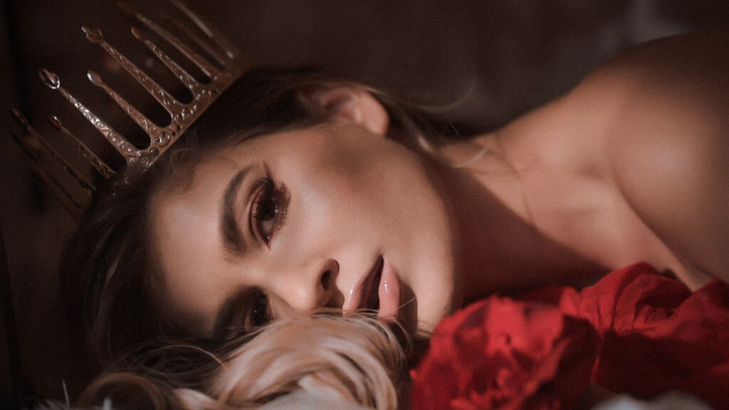 CamModels, Amateur Vixens, and XXX Stars