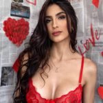 amateur webcam model elizarussell shares her unfiltered experience