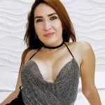 amateur webcam model emmablazer shares her passionate performances