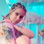 amateur webcam model finds success on bellaarena