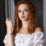 amateur webcam model finds success on pipercorner