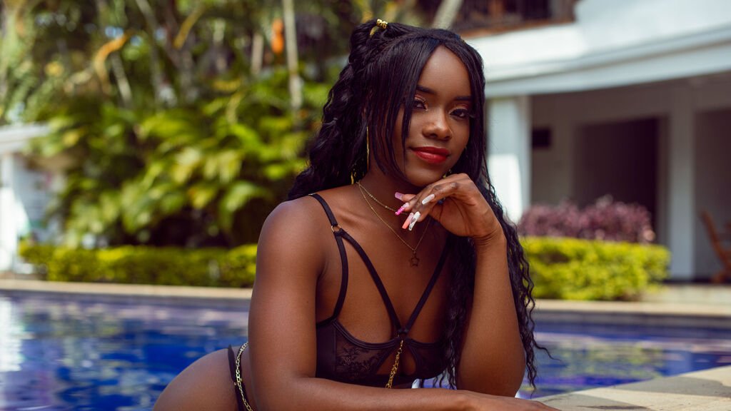 Amateur Webcam Model Finds Success with MilahBayle